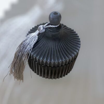 Φοντανιέρα πορσελάνης μαύρη με κερί σόγιας